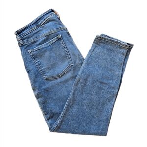 Old Navy High-Waisted OG Straight Ankle Jeans
